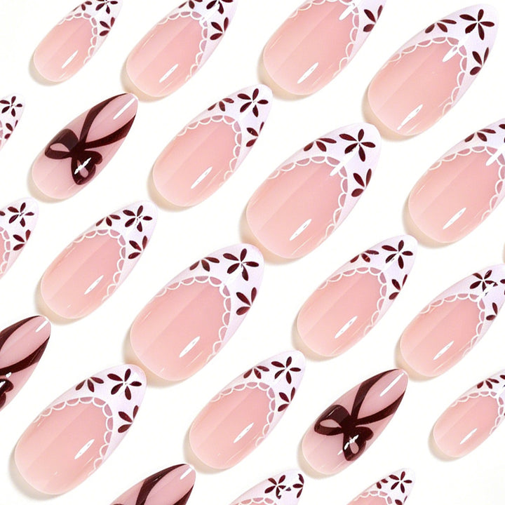 Elegante florale Akzent Press-On Nail Art Karnz