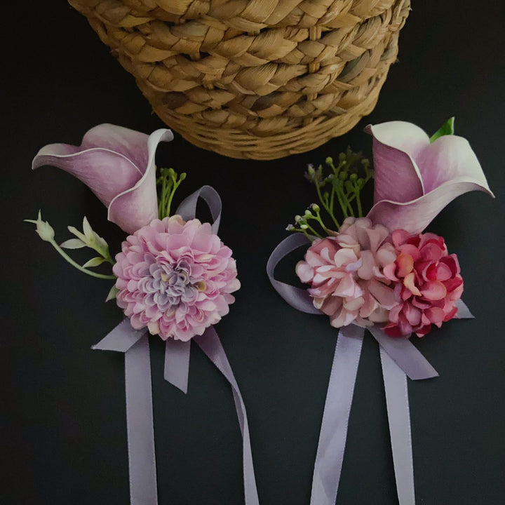 Elegante florale Ansteckblume