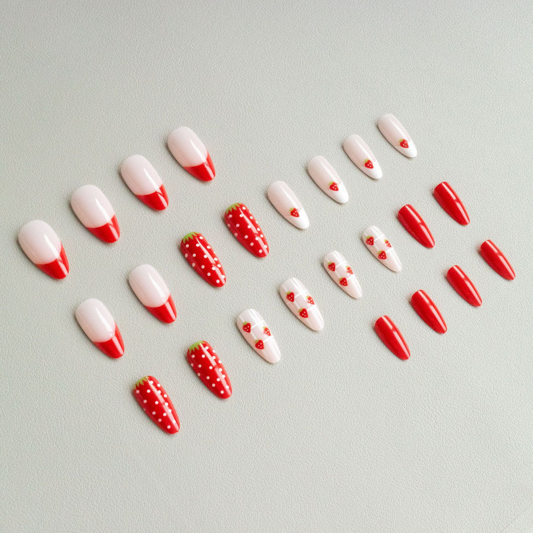 Erdbeer-Themen-Nagelkunst