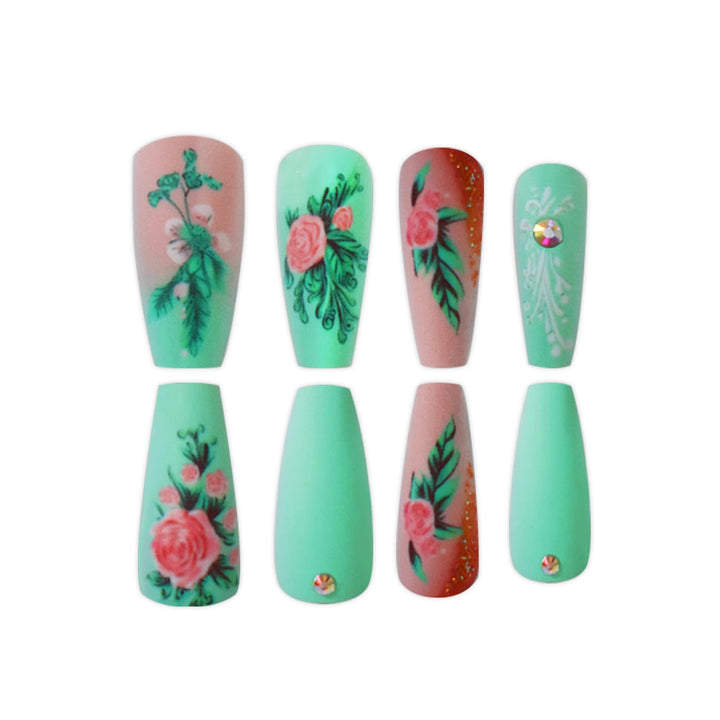 Blumig verziertes Press-On Nail Set Karnz