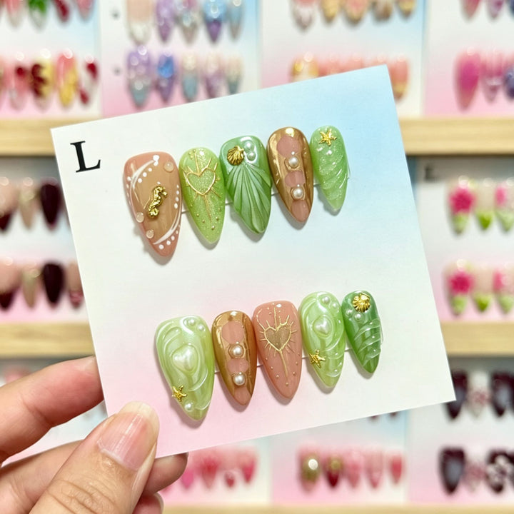 Künstlerisches Press-On Nagelkunst Set mit von Ozeanen inspirierten Motiven
