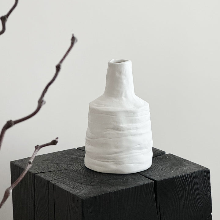 Strukturierte Keramik Kunstvase