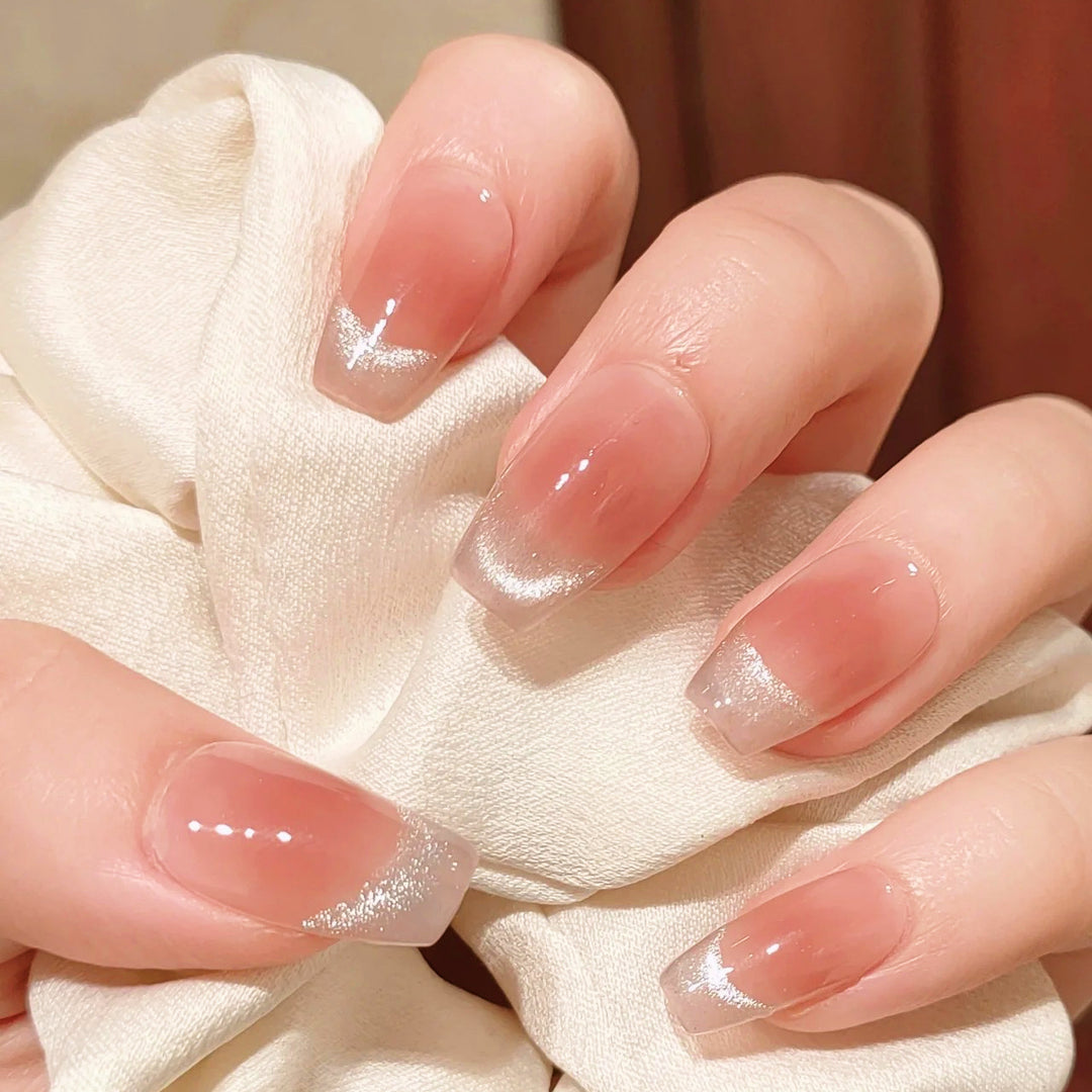 Eleganter French Tip Press-On Nagelset