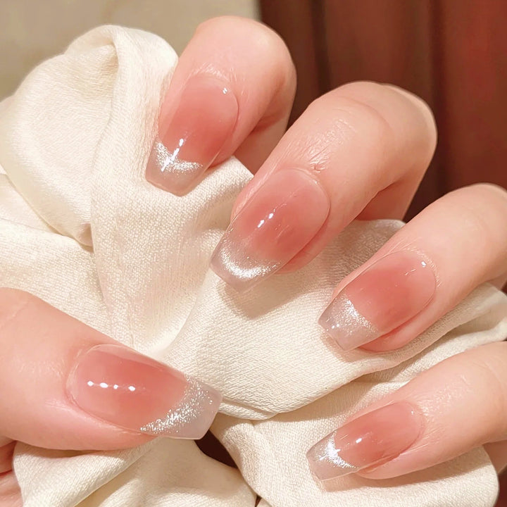 Eleganter French Tip Press-On Nagelset