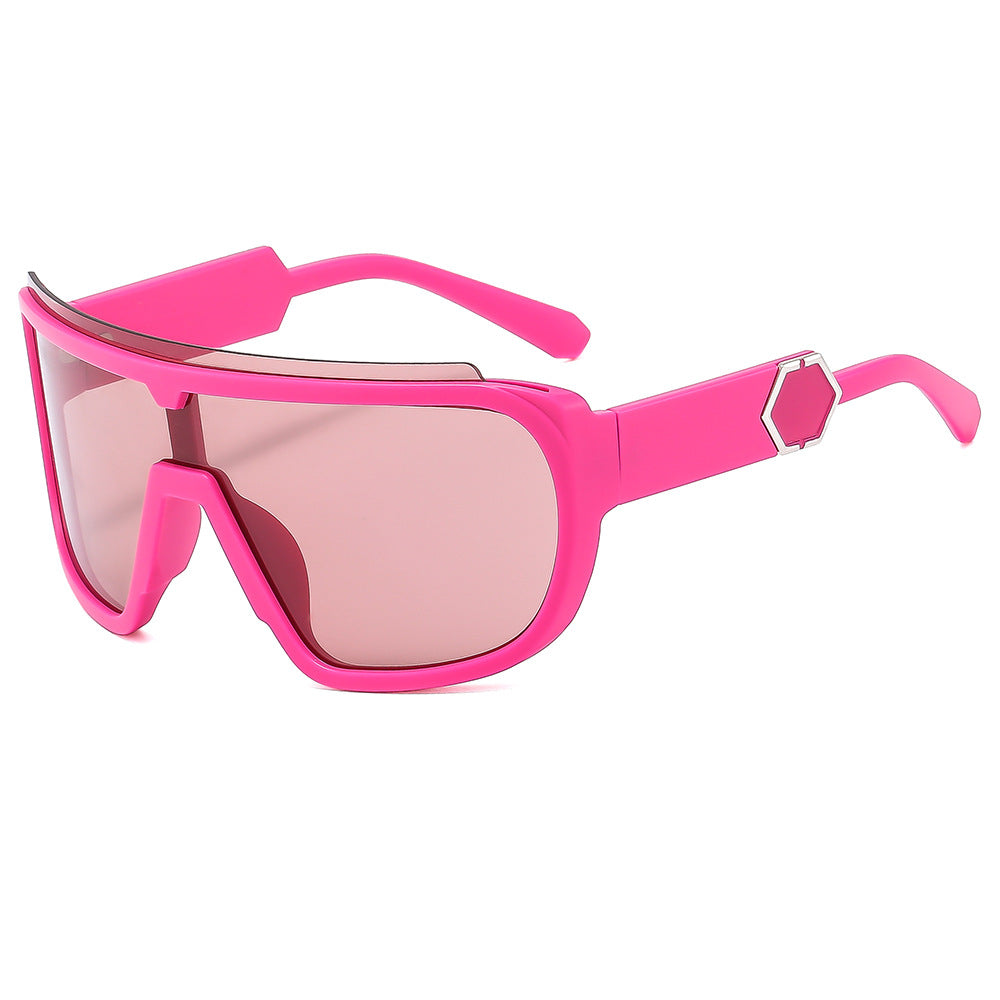 Damen sportive Sonnenbrille mit futuristischem Design und breiter Front Karnz
