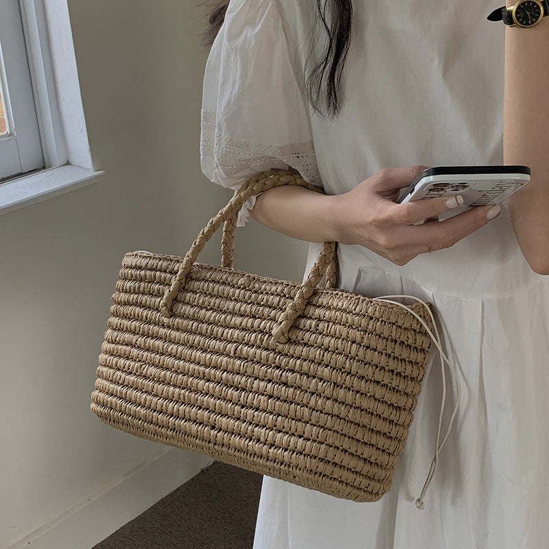 Damen Handtasche aus geflochtenem Naturmaterial Karnz
