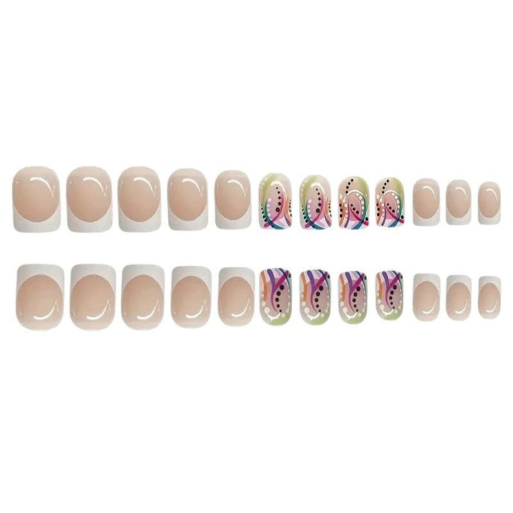 Künstlerische geometrische Nagelverlängerungen Karnz