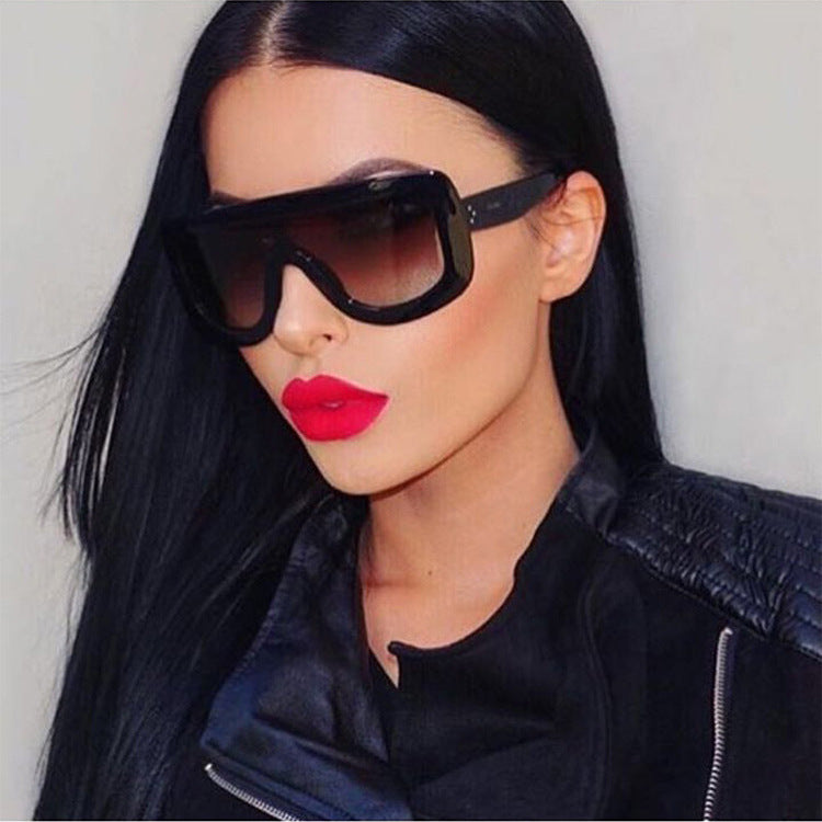 Damen Sportliche oversized Sonnenbrille mit futuristischem Design Karnz