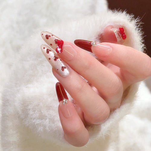 Künstlerisches Press-On Nail Set Karnz