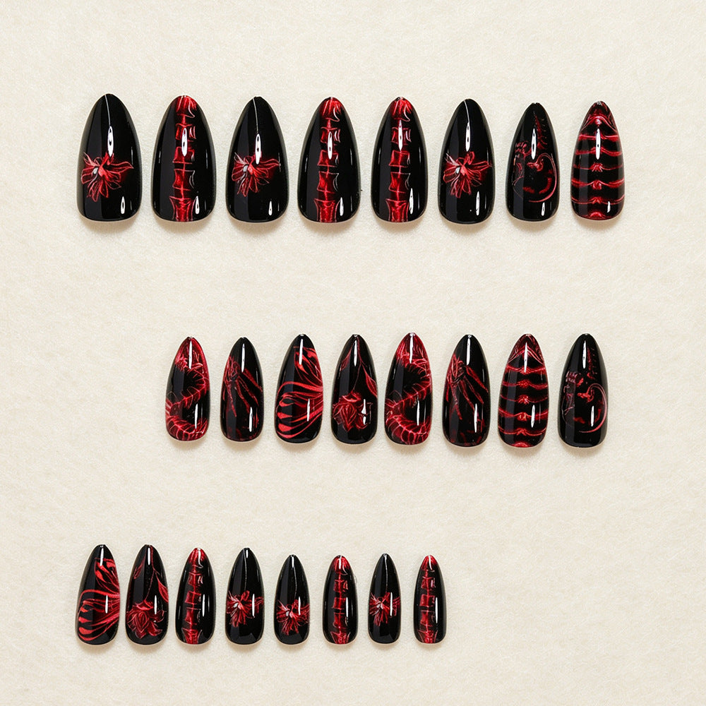 Gothic-inspirierte Nail Art Tipps Karnz