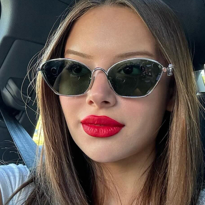 Damen modische Cat-Eye Sonnenbrille mit filigranem Metallrahmen Karnz