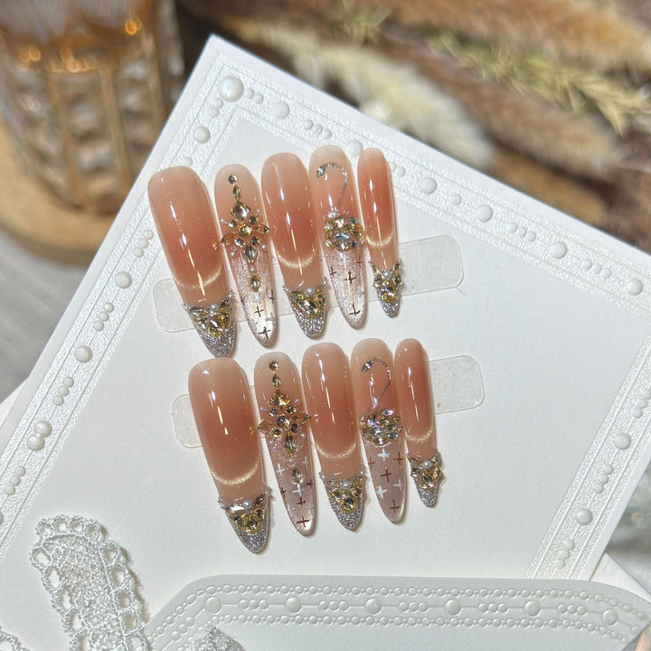 Elegantes Nagelkunstset Karnz