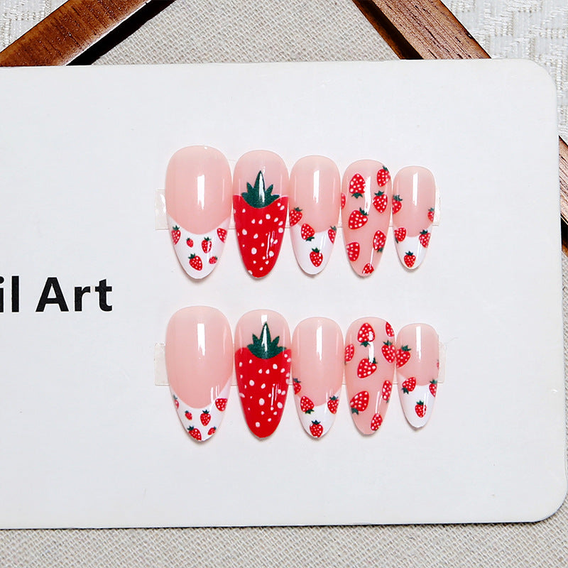 Kunstnagelset mit fruchtigem Erdbeermuster Karnz