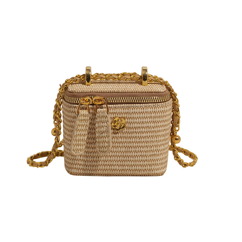 Elegante strukturierte handgewebte Box-Tasche