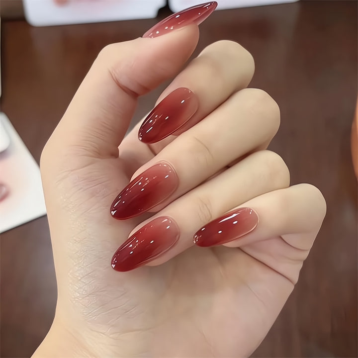 Kunstfingernägel Im Eleganten Ombre-Look Karnz