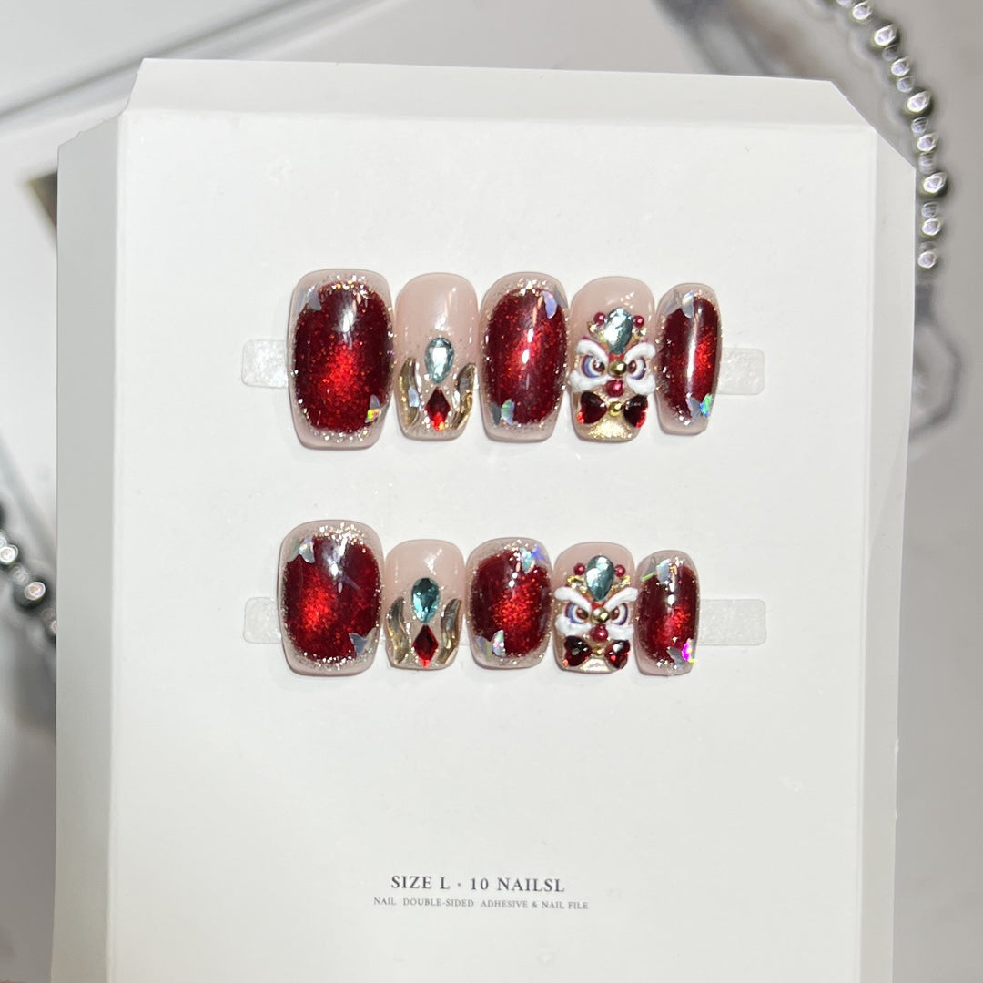 Künstlerisches Press-On-Nagelset mit elegantem floralen Design Karnz