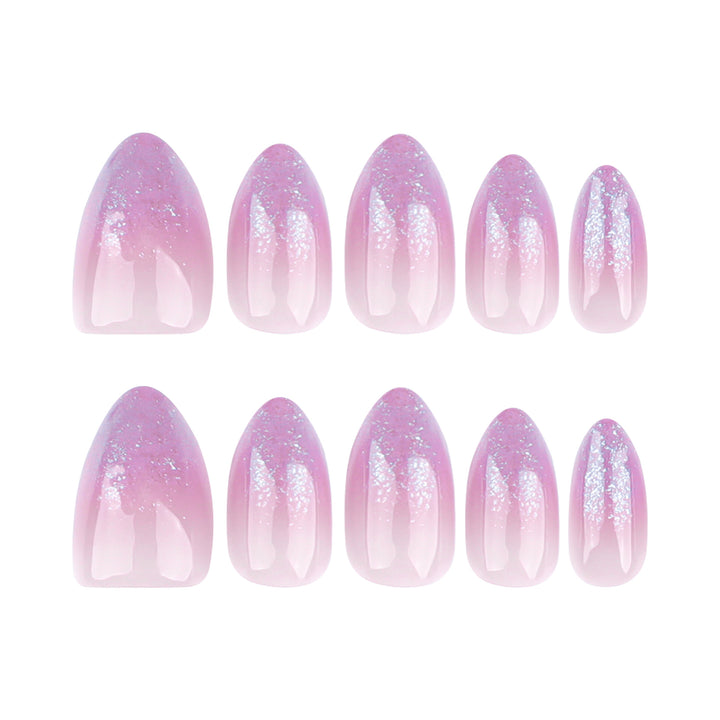 Kunstvolle Nagelverlängerungen mit Glitzer-Gradient Karnz
