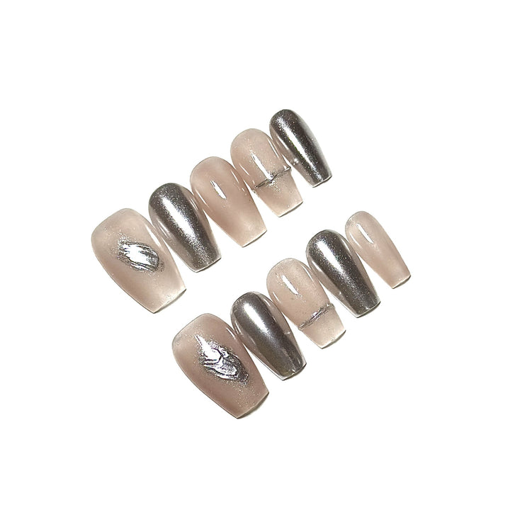 Premium Press-On Nagelkunst mit metallischem und glänzendem Finish