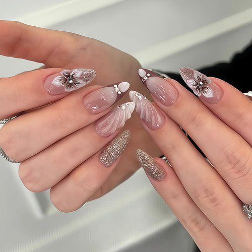 Luxuriöses Press-On Nagelkunstset Karnz
