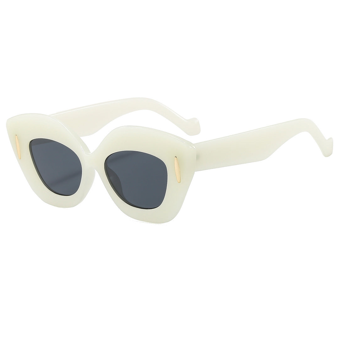 Damen Cat-Eye Sonnenbrille mit luxuriösen Designelementen Karnz