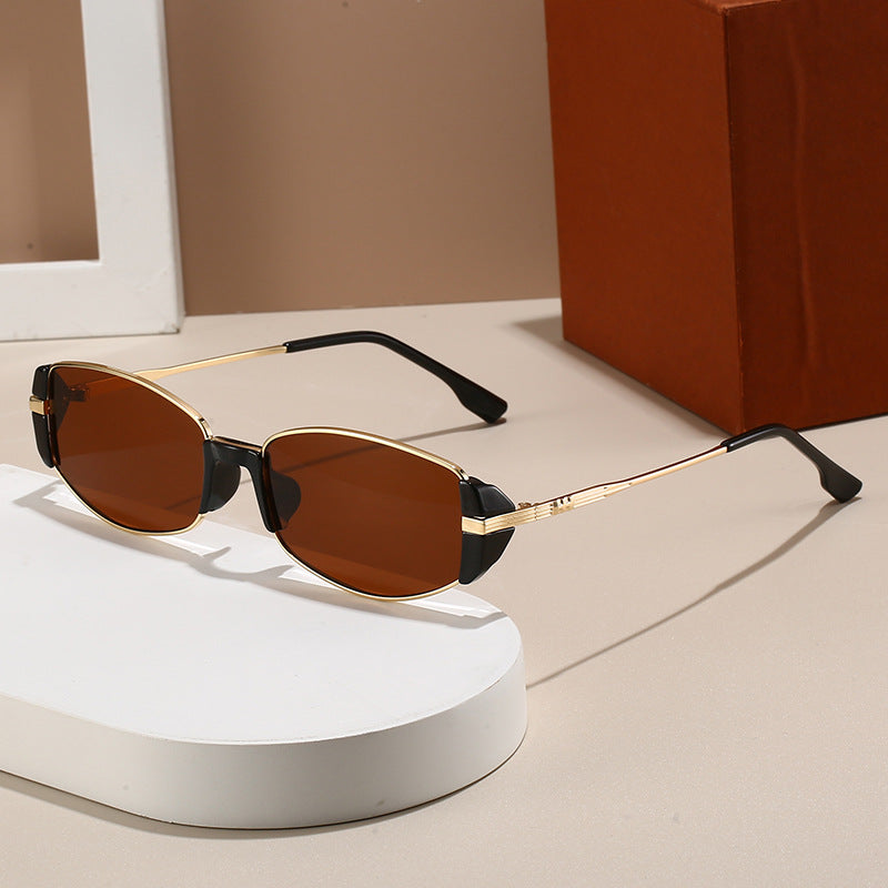 Damen elegante Korrektionsbrille mit hochwertigem Metallrahmen und stilvollen Akzenten Karnz