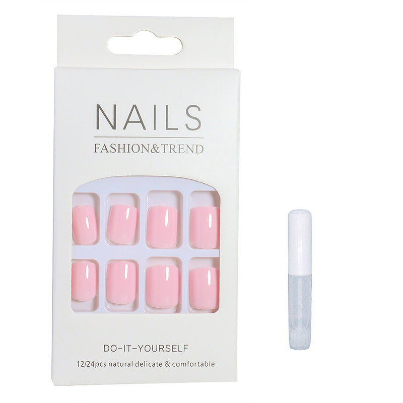 Do-It-Yourself Press-On-Nagelset Karnz