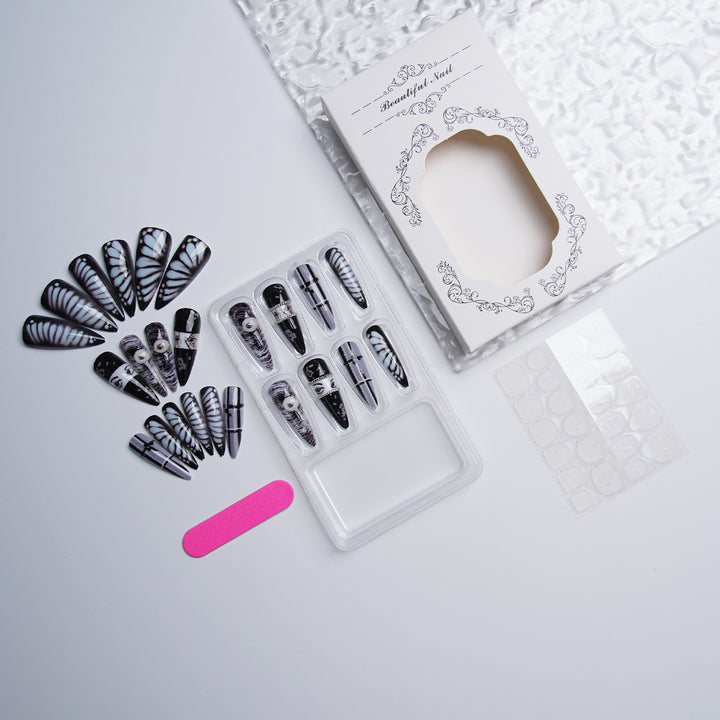 Exklusive Designer Kunstnagelkollektion Karnz