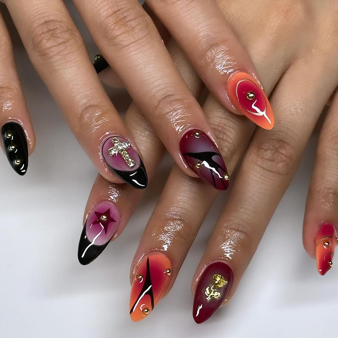 Kunstvolle Stiletto-Nägel mit kreativen Designs Karnz