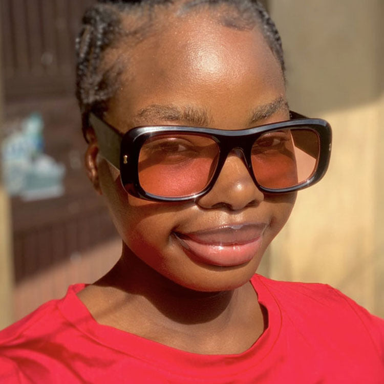 Damen quadratische Sonnenbrille mit reflexionsschützenden Gläsern und moderner Rahmenkonstruktion Karnz