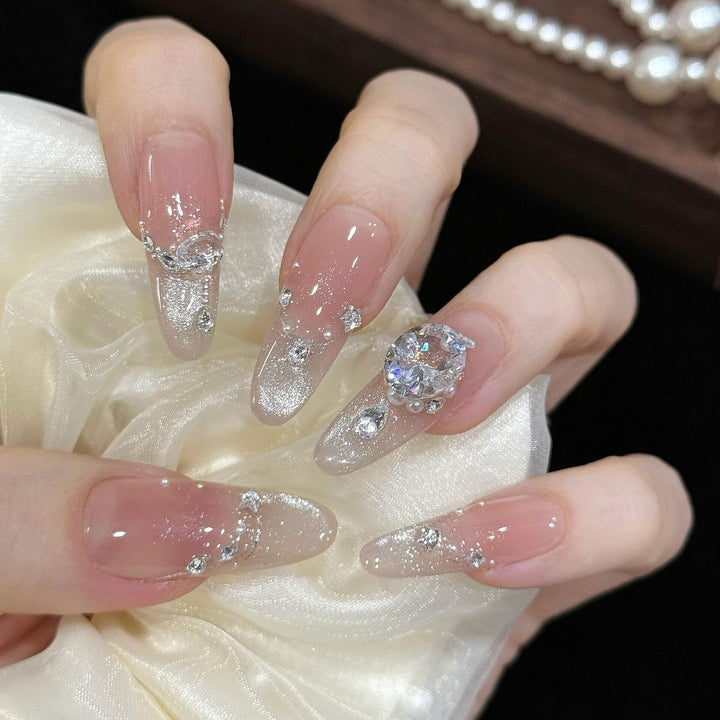 Künstliche Kunstnägel mit Luxuriösem Glitzer- und Strassdesign Karnz