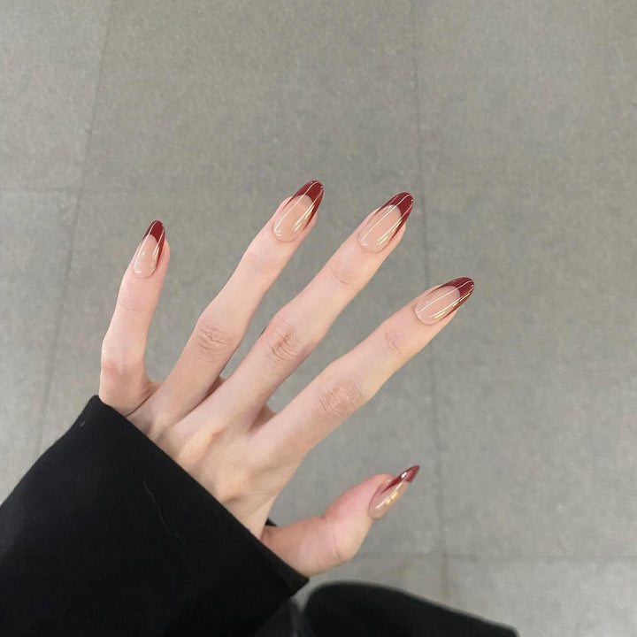 Elegante Kunstnägel mit Modernen Farbverlaufseffekten Karnz