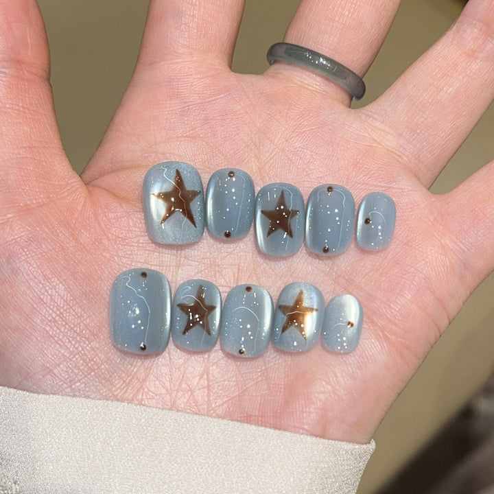 Künstliche Nagelspitzen mit Sterndesign Karnz