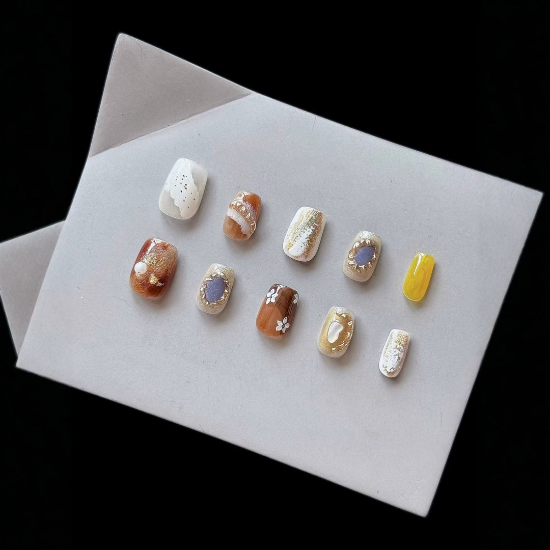 Künstlerisches dekoratives Press-On-Nagelset