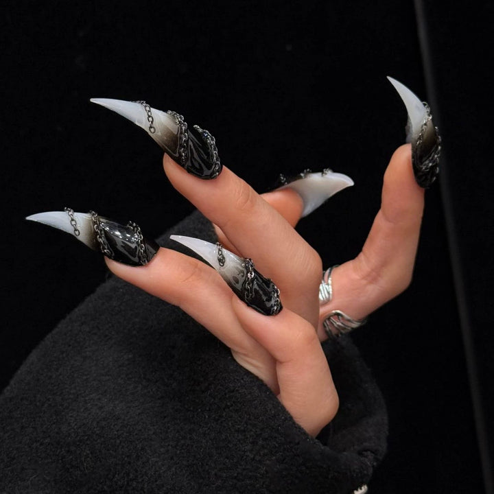 Stiletto Press-On Nagelverstärkungen mit Edelsteinakzenten