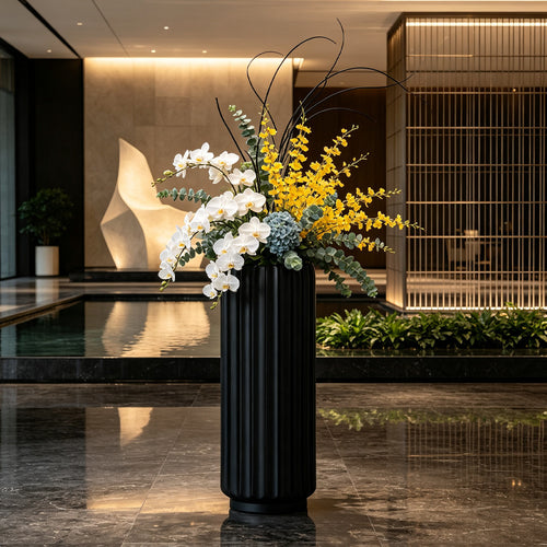 Elegante Fluted Dekorative Bodenvase Karnz