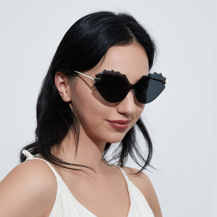 Damen Sonnenbrille mit einzigartigem Wellen-Design Karnz