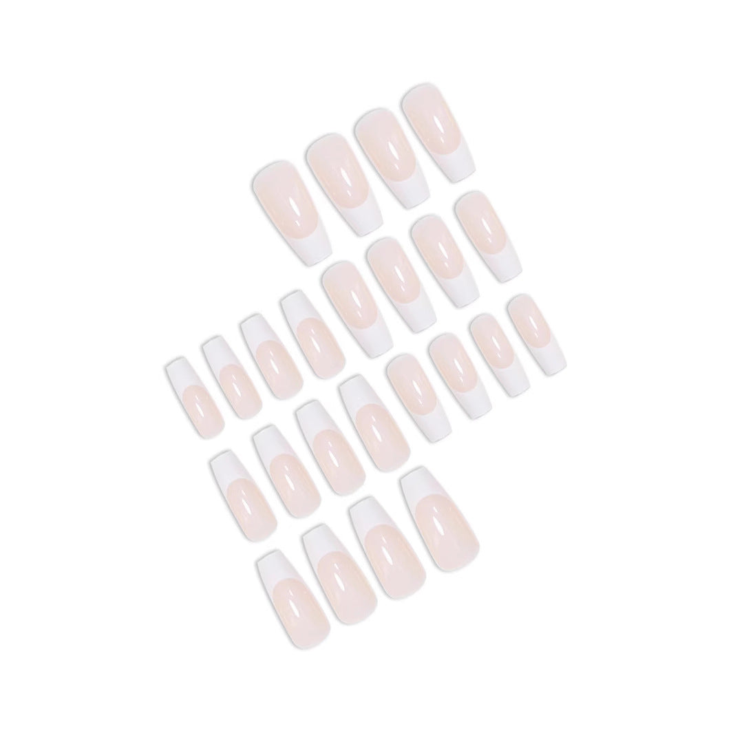 Elegante French Tip Nagelkunstverlängerungen Karnz