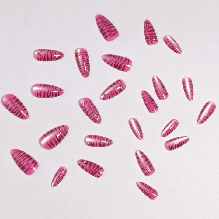 Künstlerisches Press-On-Nagelkunst-Set Karnz