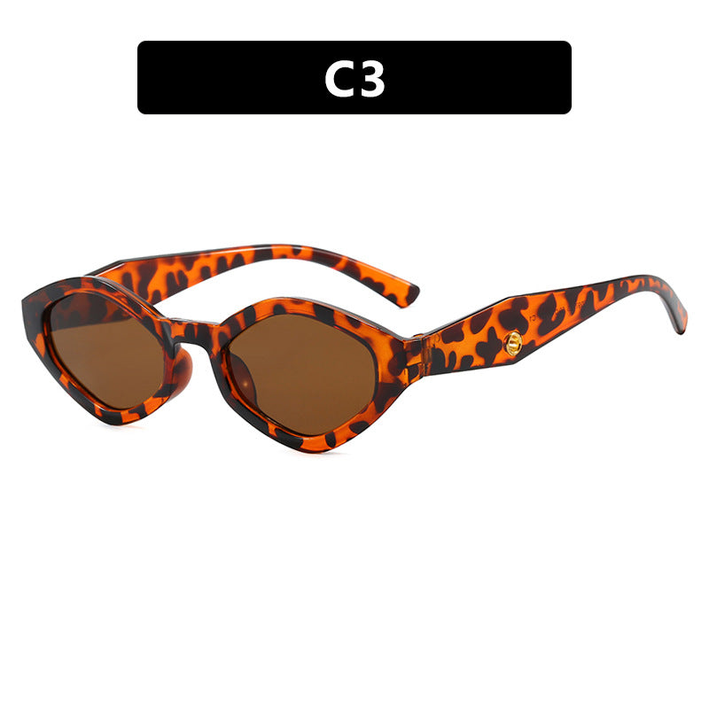 Damen modische Sonnenbrille im markanten Schmetterlingsdesign Karnz