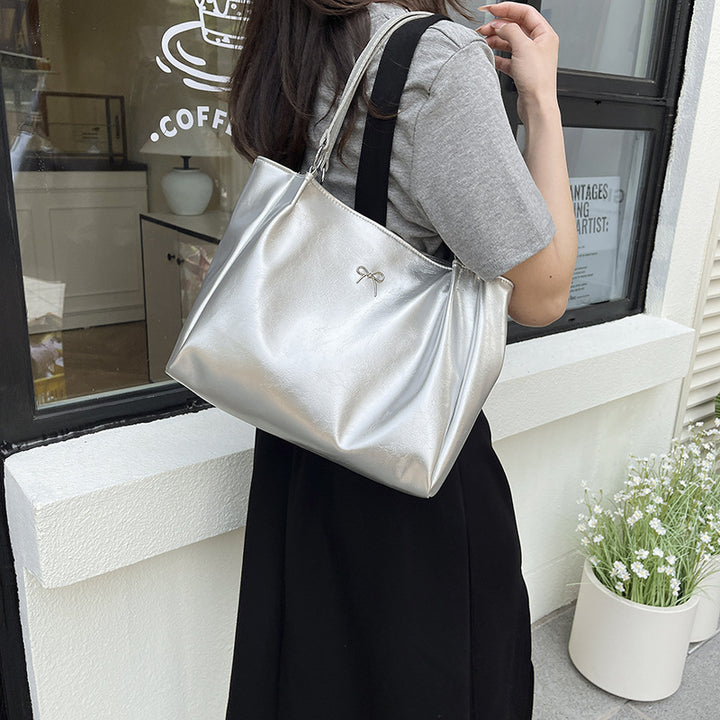 Elegante Glänzende Hobo-Handtasche Karnz