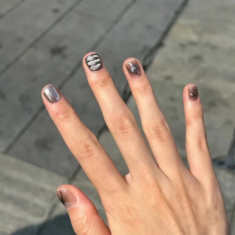 Elegantes abstraktes Press-On-Nagelkunst-Set Karnz