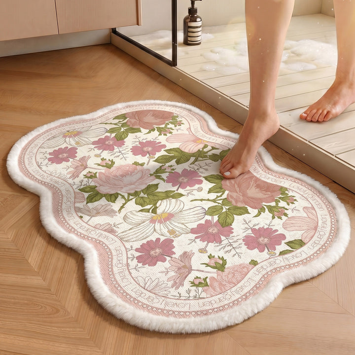 Floral gemusterter Badteppich