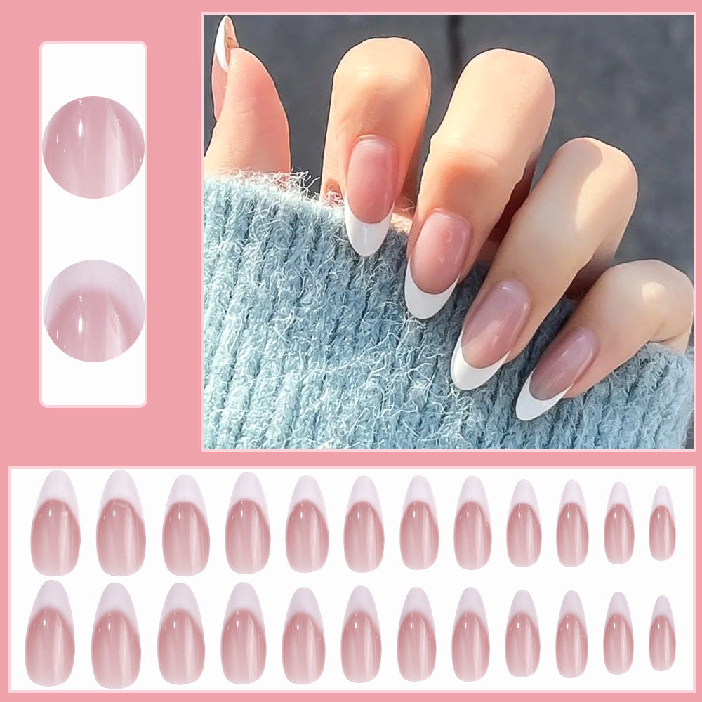 Elegante Französische Tipp Press-On Nagelspitzen Karnz