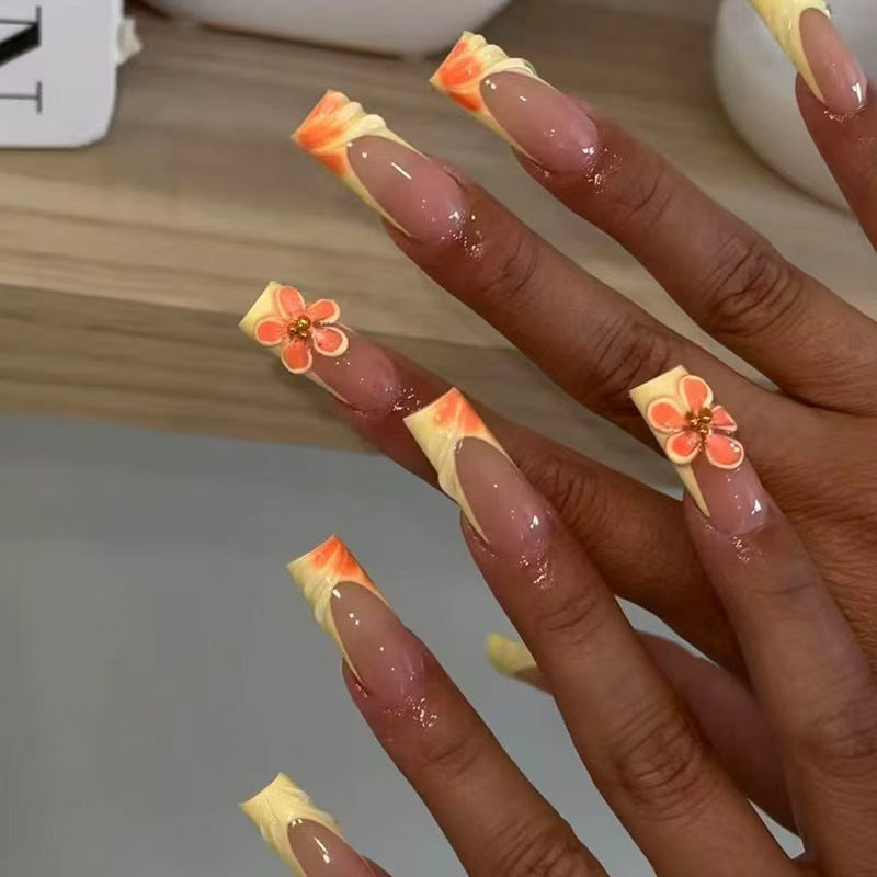 Kreative Blumen Press-On Nagelkunst Karnz