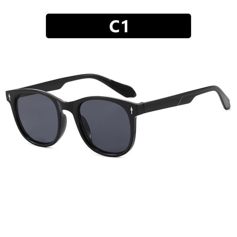 Damen stylische Sonnenbrille mit ergonomischem Rahmen und schützendem UV-Filter Karnz