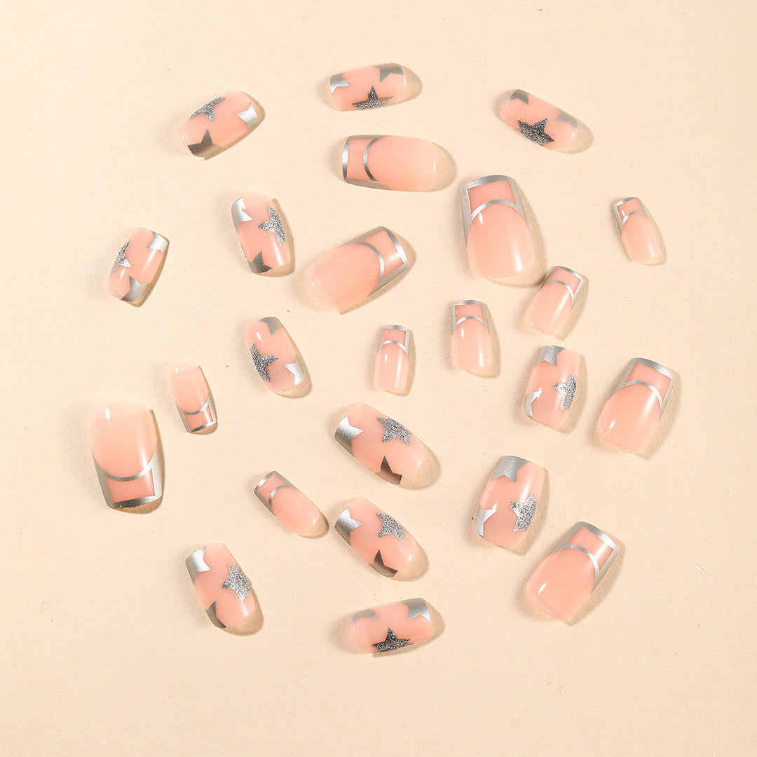Elegante französische Spitzen-Nagelkunst Karnz