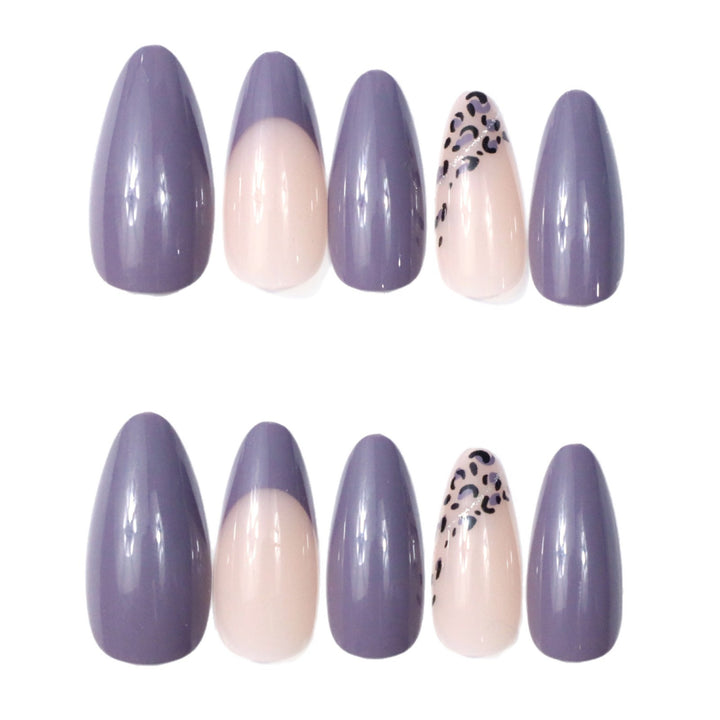 Elegante Ombré Stiletto Nagelkunst Extensions Karnz