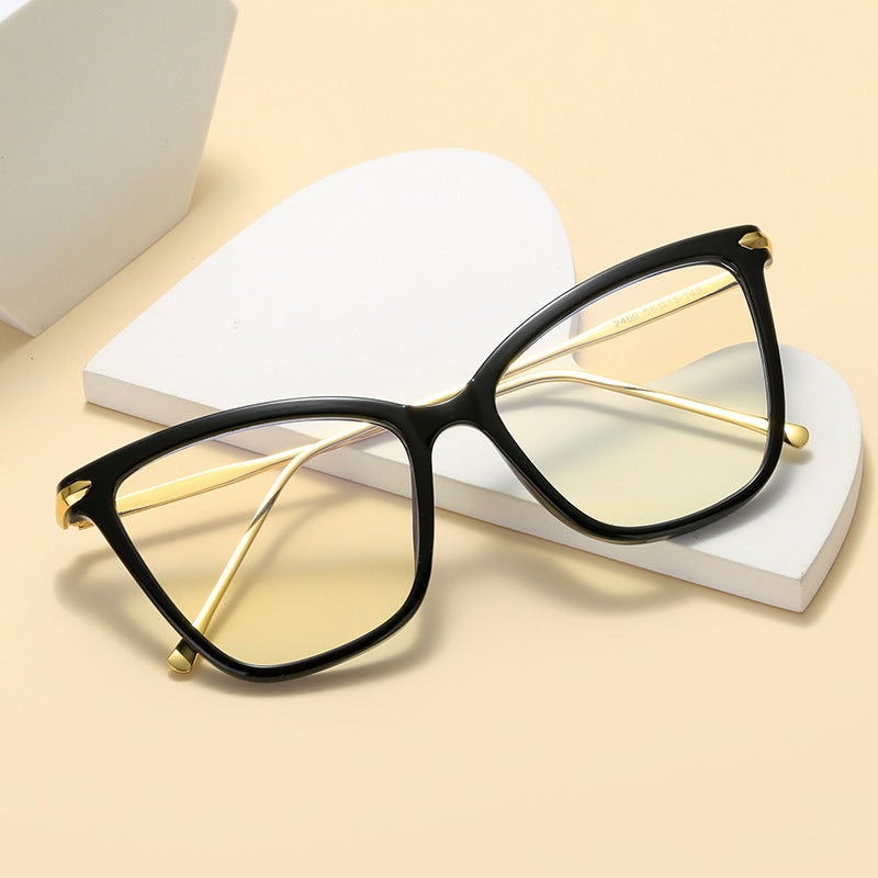 Damen Cat-Eye Brille mit filigranem Metallrahmen Karnz