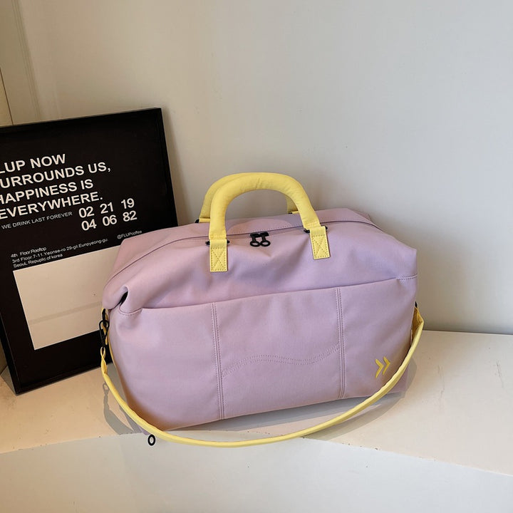 Vielseitige Reisetasche mit mehreren Stauraumfächern