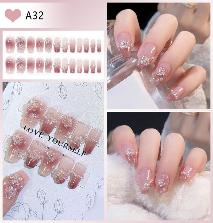 Dekorative florale Press-On-Nagelspitzen Karnz